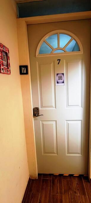 Апартаменты Departamento Privado7, 2 Camas Matri, Parking, Cocina Equipada, Wifi 65 Mb, 2 Climas,Centrico,Tv Smart Сьюдад-Вальес Экстерьер фото