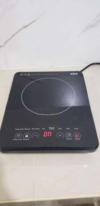Апартаменты Departamento Privado7, 2 Camas Matri, Parking, Cocina Equipada, Wifi 65 Mb, 2 Climas,Centrico,Tv Smart Сьюдад-Вальес Экстерьер фото
