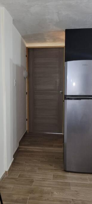 Апартаменты Departamento Privado7, 2 Camas Matri, Parking, Cocina Equipada, Wifi 65 Mb, 2 Climas,Centrico,Tv Smart Сьюдад-Вальес Экстерьер фото